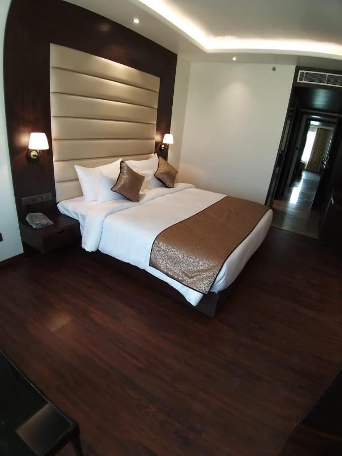Hotel Dvij Inn Jaipur Eksteriør bilde