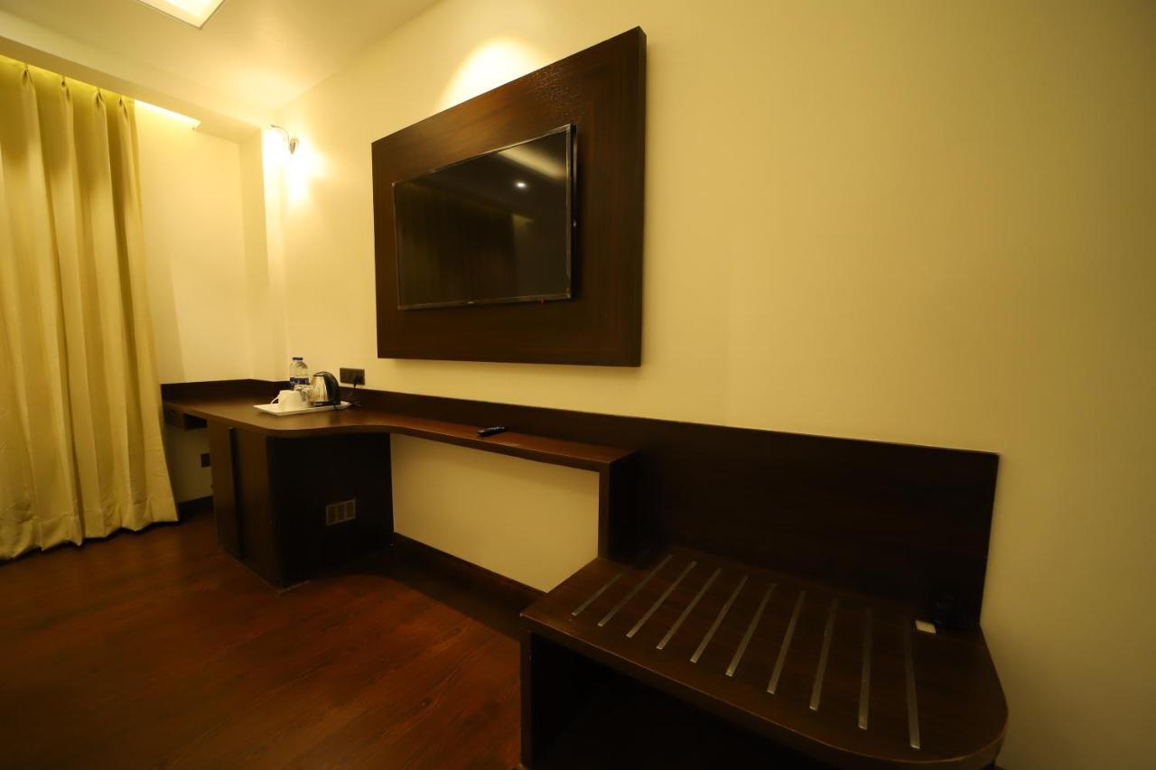 Hotel Dvij Inn Jaipur Eksteriør bilde